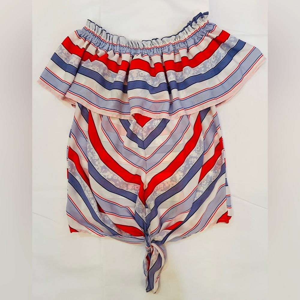 ‼️FINAL SALE MUST GO‼️✨EXPRESS Gorgeous top -‎ Size M✨